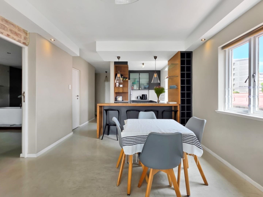 To Let 2 Bedroom Property for Rent in Green Point Western Cape